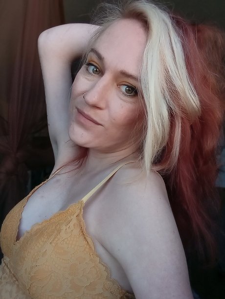 Nacktes geleaktes OnlyFans-Foto von   Ariel     Ariabled