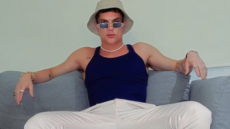 Alasti lekkinud OnlyFans-i pilt Marlon Schuck