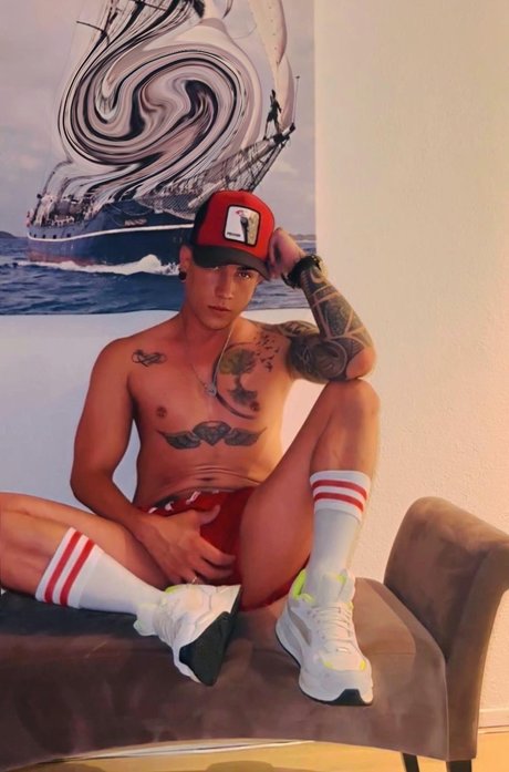 Naken lekkede OnlyFans-bilde av Markthot22