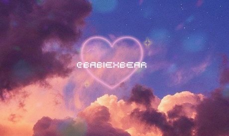 Alasti lekkinud OnlyFans-i pilt     B    