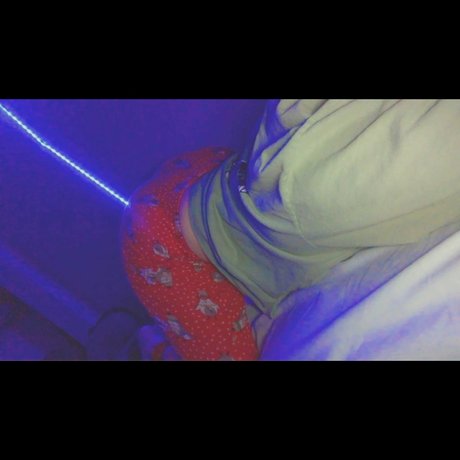 Naken lekkede OnlyFans-bilde av Baby J