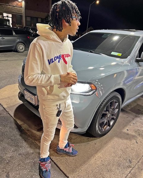 Naken läckt OnlyFans-bild av Lil Zoe