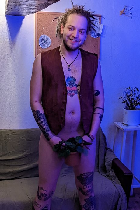 Foto di nudo di fuga di OnlyFans di Mattydreadytatts