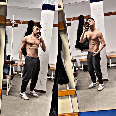 Nahá fotka uniklých OnlyFans od Mattia Price