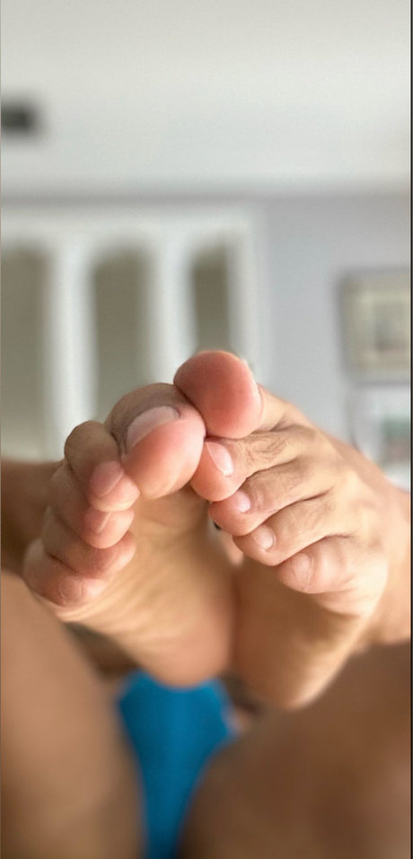 Alasti lekkinud OnlyFans-i pilt Mario