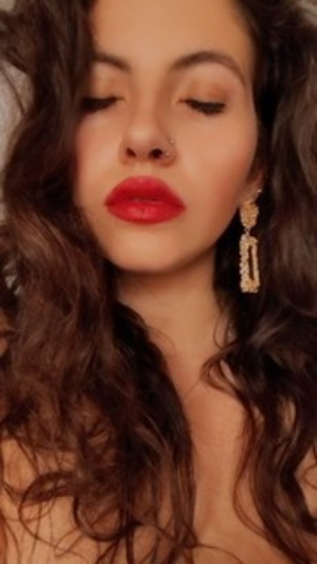 Naken lekkede OnlyFans-bilde av Marzia