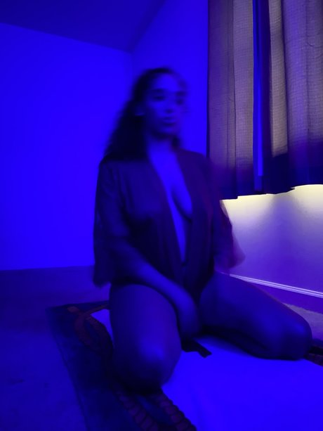 Обнаженная фотография утечки OnlyFans от Medusa West