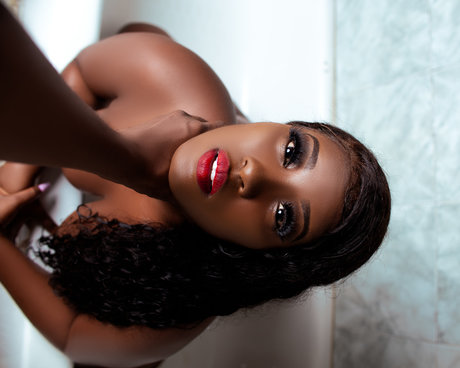 Nacktes geleaktes OnlyFans-Foto von Blackdiamond