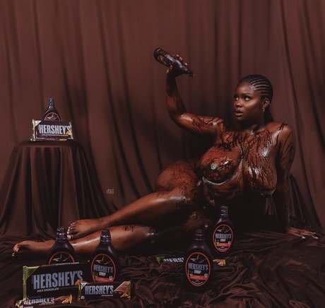 Nacktes geleaktes OnlyFans-Foto von Melanin Monroe