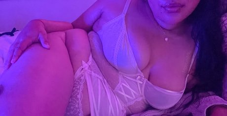 Alasti lekkinud OnlyFans-i pilt Yumi  Chubby Asian Bbw