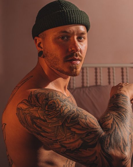 Nahá fotka uniklých OnlyFans od Max