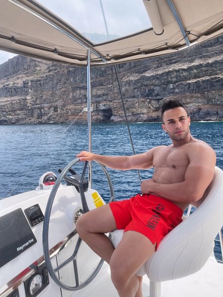 Naken lekkede OnlyFans-bilde av Max King