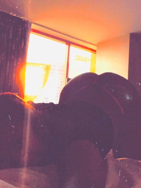 Naken lekkede OnlyFans-bilde av Daisybabe