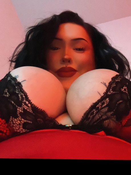 Alasti lekkinud OnlyFans-i pilt Lex Bex