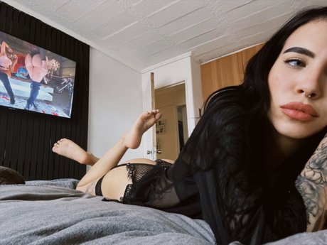 Nahá fotka uniklých OnlyFans od      Megan Cross 