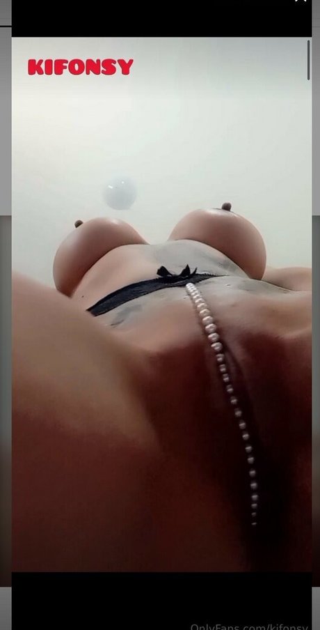 Photo nue de fuite OnlyFans de Kifonsy