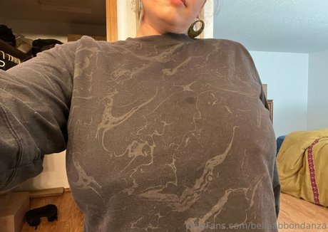Alasti lekkinud OnlyFans-i pilt Bellaabbondanza