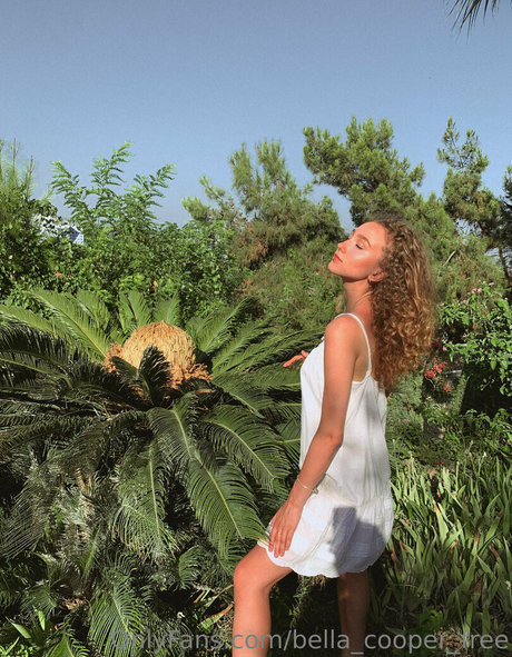 Nahá fotka uniklých OnlyFans od Bellacooperfree