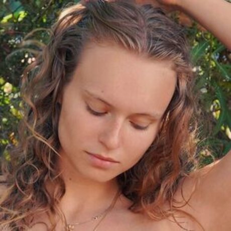 Naken läckt OnlyFans-bild av Chillwithkira