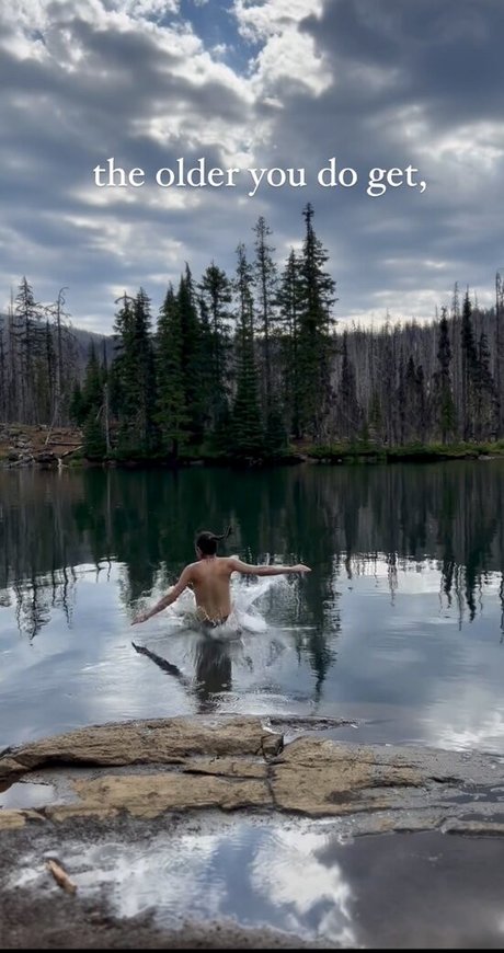 Обнаженная фотография утечки OnlyFans от Eva Zu Beck