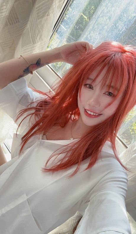 Alasti lekkinud OnlyFans-i pilt Misacat33