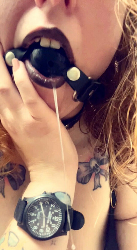 Photo nue de fuite OnlyFans de Goddesskitra