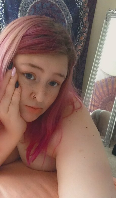 Nahá fotka uniklých OnlyFans od Thiccthighkenzie