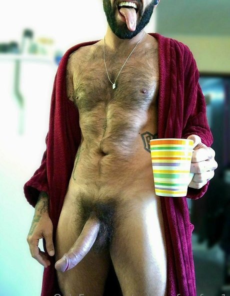 Naakte gelekte OnlyFans-foto van Poloxxxfansfree1