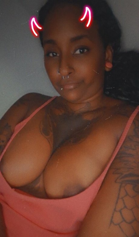 Nacktes geleaktes OnlyFans-Foto von Alexaebony