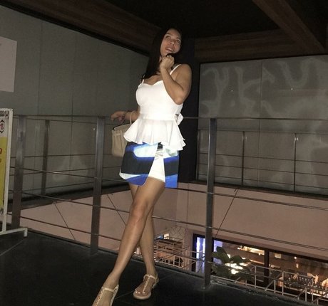 Naakte gelekte OnlyFans-foto van Worldsexiestfeet