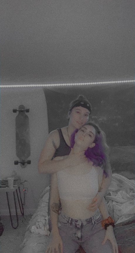 That Horny Lesbian Couple OnlyFans泄露裸照