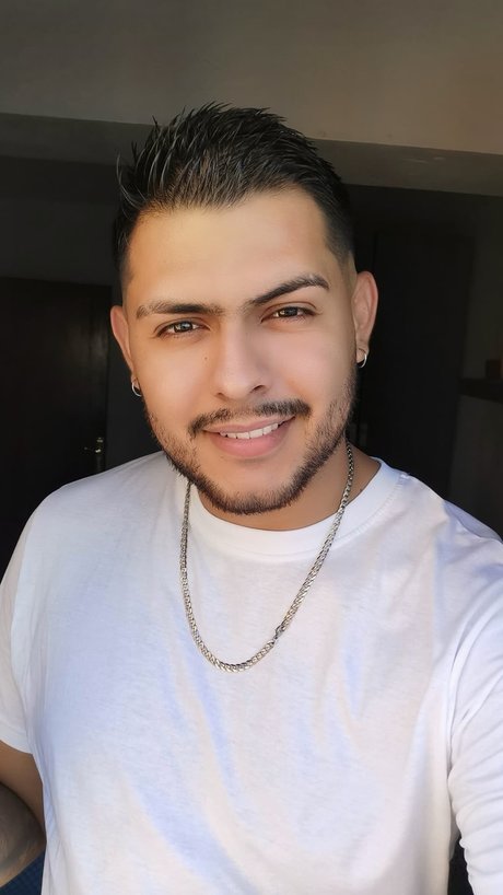 Naken lekkede OnlyFans-bilde av Miguel Angel