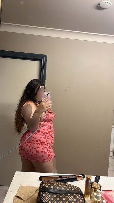 Naken lekkede OnlyFans-bilde av Mila Monterey