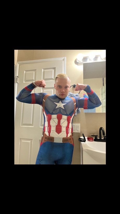 Nacktes geleaktes OnlyFans-Foto von Mikie