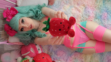 Обнаженная фотография утечки OnlyFans от Mintberrybunny