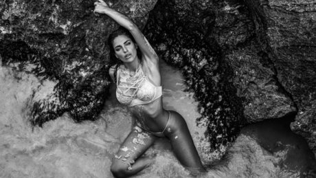 Naken läckt OnlyFans-bild av Mila Casta