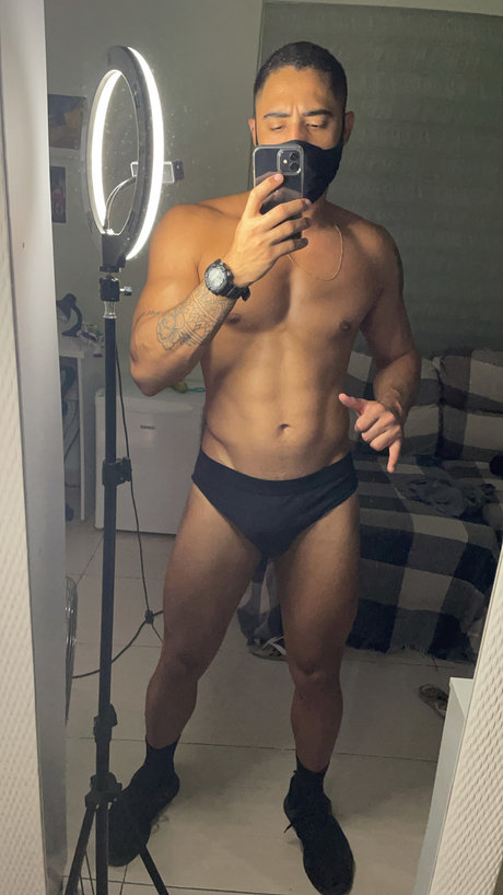 OnlyFans-model Caque