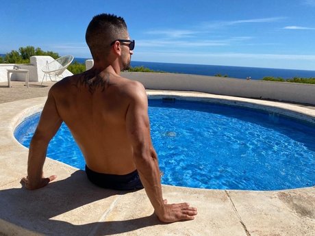 Foto di nudo di fuga di OnlyFans di Jason