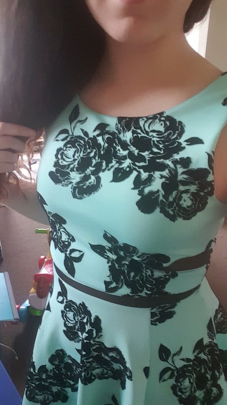 Nacktes geleaktes OnlyFans-Foto von Hot Babe Milf