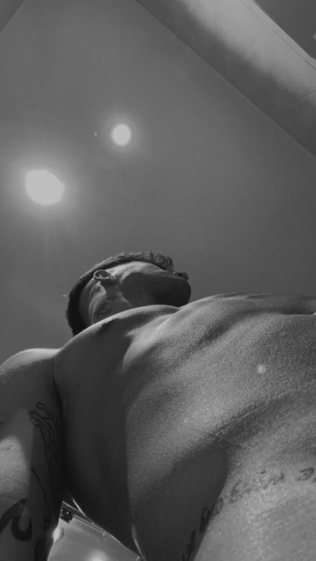 Alasti lekkinud OnlyFans-i pilt Jess Casillas