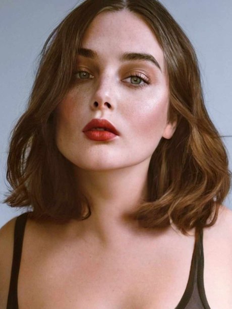 Naakte gelekte OnlyFans-foto van Mistress Vanessa