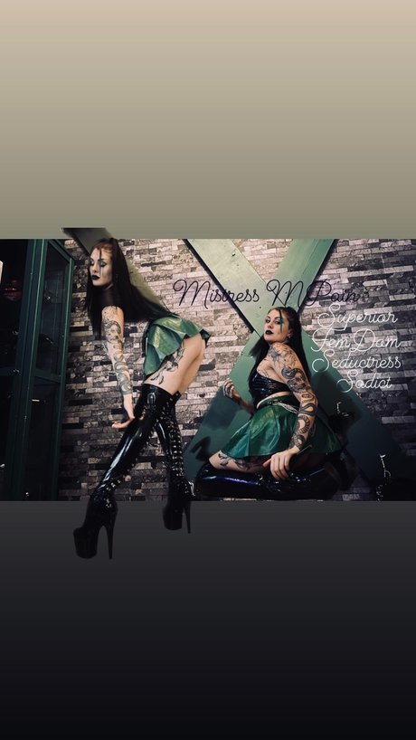 Foto di nudo di fuga di OnlyFans di Mistressmpain