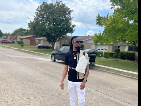 Foto di nudo di fuga di OnlyFans di Daddy Buck