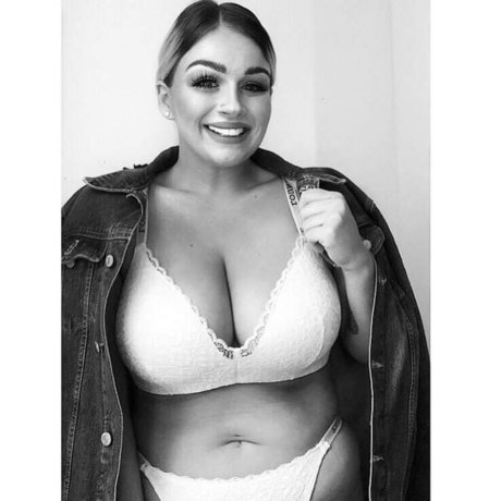 Arrow  naked leaks OnlyFans pic