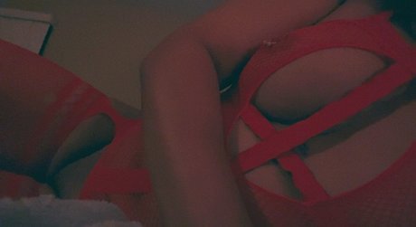 Alasti lekkinud OnlyFans-i pilt Misty