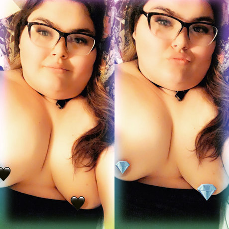 Foto di nudo di fuga di OnlyFans di Taylor