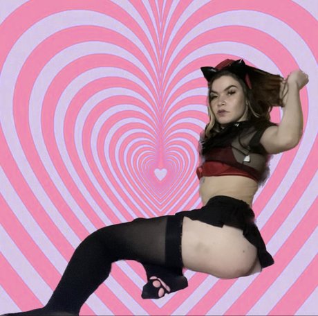 Naakte gelekte OnlyFans-foto van Maddison Love 