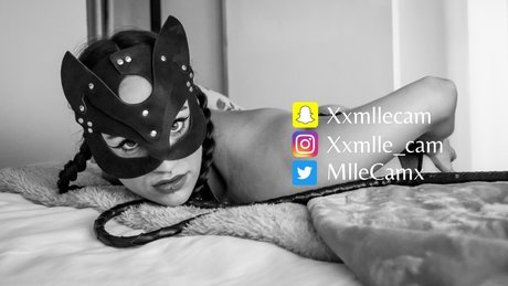 Foto di nudo di fuga di OnlyFans di Mllecam