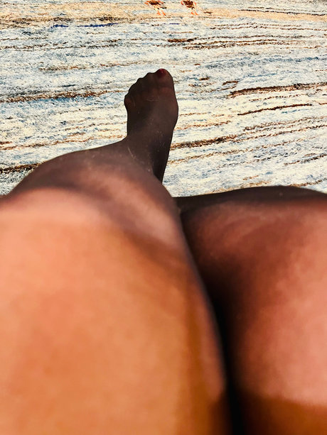 Naken lekkede OnlyFans-bilde av Msj