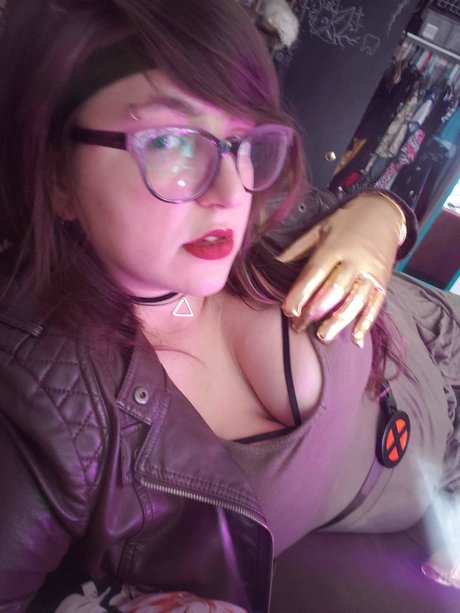 Nacktes geleaktes OnlyFans-Foto von Miz Behavior